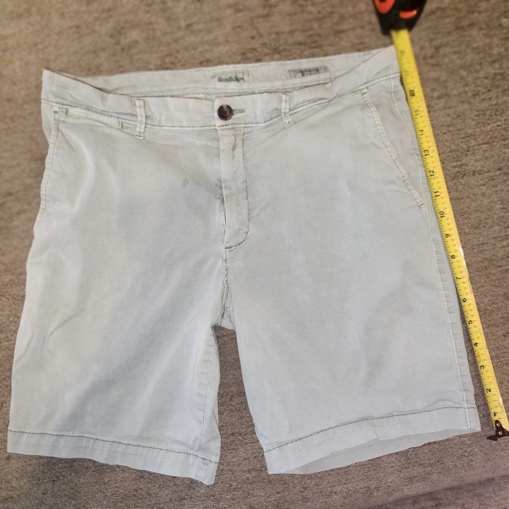 Goodfellow Men's Light Gray/Greenish Casual Shorts